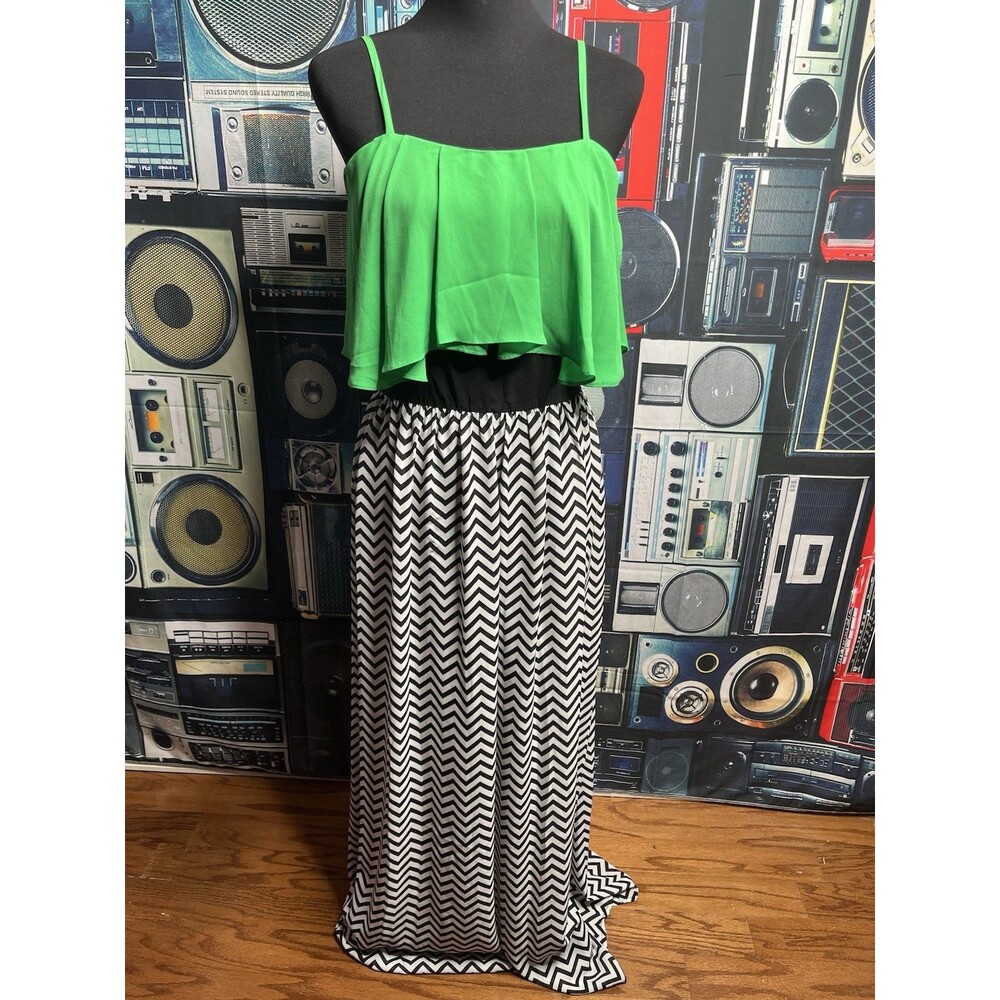 SUGAR LIPS Chevron and Green Flowy Top One Piece Maxi Dress Women's Medium